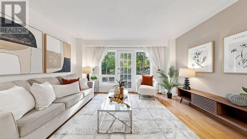 60 Tangle Briar Way, Toronto (Bayview Village), Ontario, M2J2M4, Toronto (Bayview Village), Ontario — photo 1 of 5