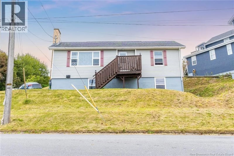 490 Lancaster Avenue, Saint John, New Brunswick, E2M2L7, Saint John, New Brunswick — photo 1 of 5
