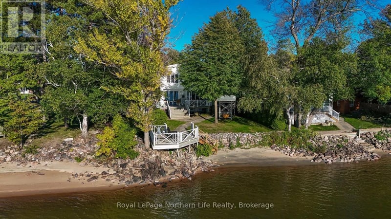 13 Shore Acres Boulevard, North Bay (Ferris), Ontario, P1A1B7, North Bay (Ferris), Ontario — photo 1 of 5