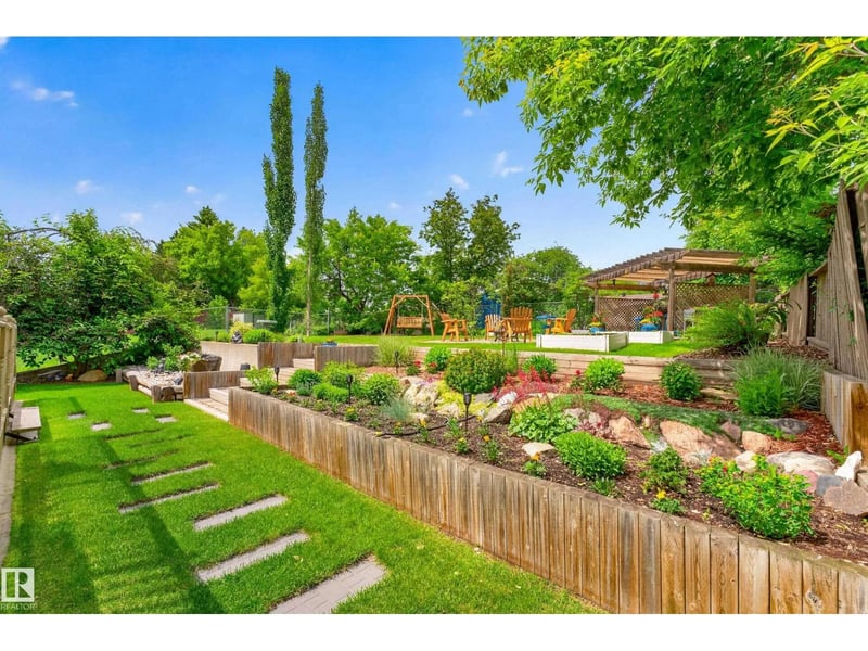 46 GROVELAND RD, Sherwood Park, Alberta, T8A3G6, Sherwood Park, Alberta — photo 1 of 5