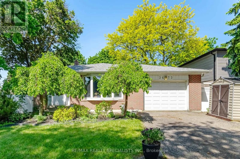 3673 Fieldgate Drive, Mississauga (Applewood), Ontario, L4X2J8, Mississauga (Applewood), Ontario — photo 1 of 5