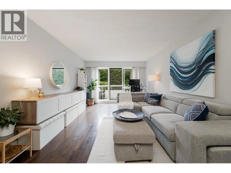 #303 2450 CORNWALL Avenue, Vancouver, British Columbia, V6K1B8, Vancouver, British Columbia — photo 1 of 5