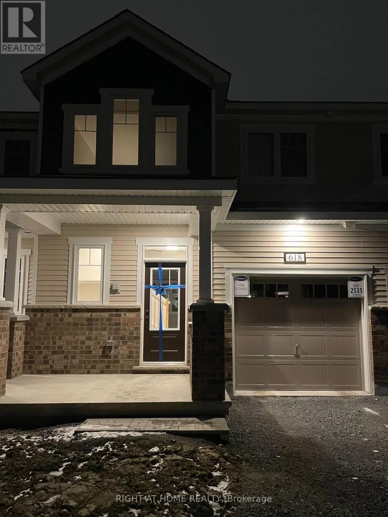 618 Allied Mews East, Ottawa, Ontario, K2S3A2, Ottawa, Ontario — photo 1 of 5