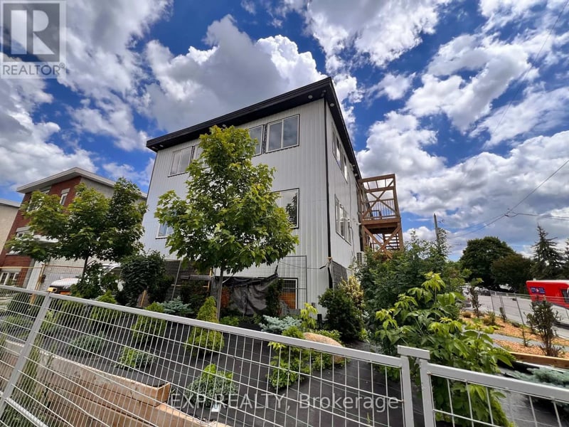 #6 204 Ste Monique Street, Ottawa, Ontario, K1L7R1, Ottawa, Ontario — photo 1 of 5