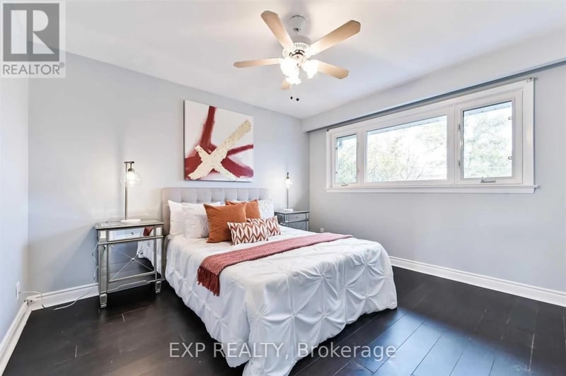 132 Brookhaven Drive, Toronto (Brookhaven-Amesbury), Ontario, M6M4P2, Toronto (Brookhaven-Amesbury), Ontario — photo 1 of 5