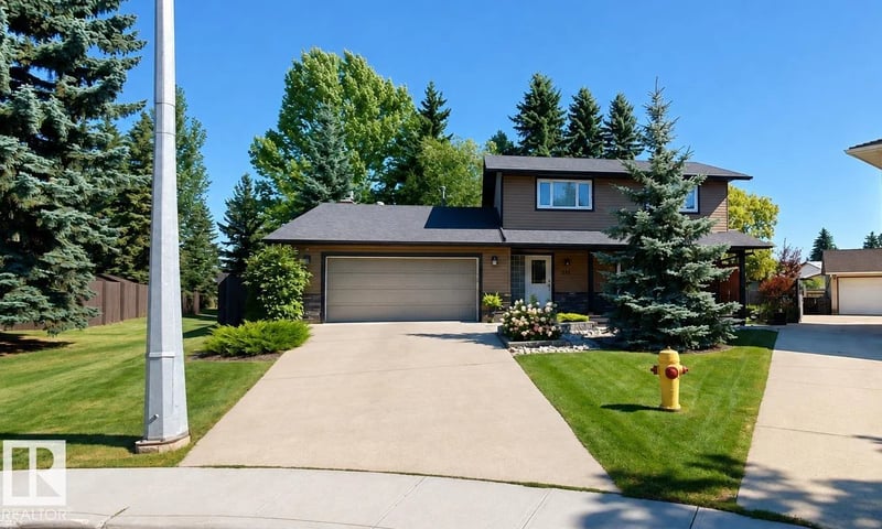211 Graham PL, Sherwood Park, Alberta, T8A3N8, Sherwood Park, Alberta — photo 1 of 5