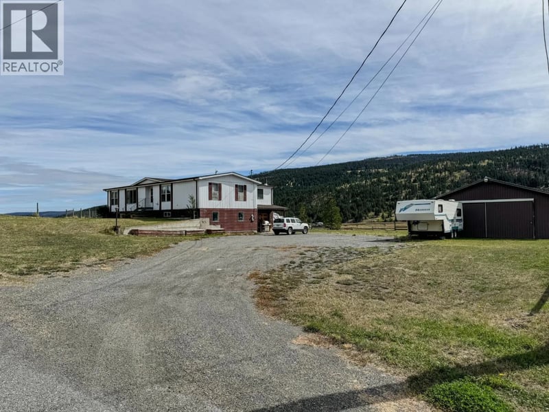 7520 WEST SUBDIVISION Road, Clinton, British Columbia, V0K1K0, Clinton, British Columbia — photo 1 of 5