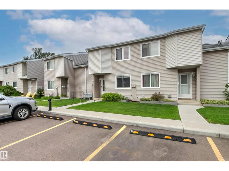 #64 3221 119 ST NW, Edmonton, Alberta, T6J5K7, Edmonton, Alberta — photo 1 of 5