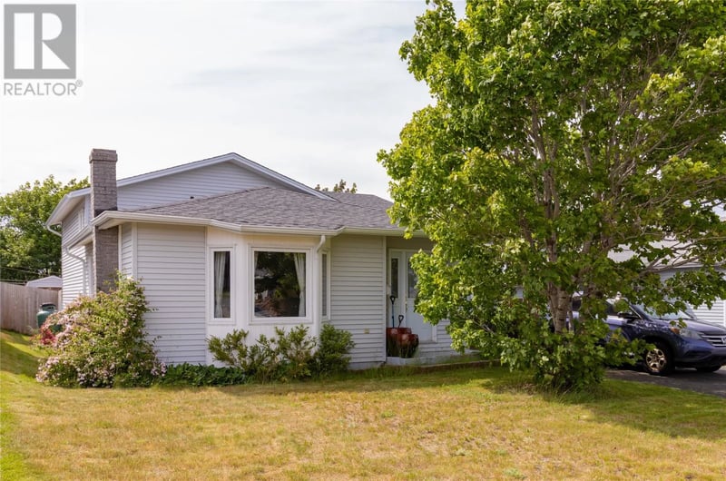 2 Benson Place, Mount Pearl, Newfoundland & Labrador, A1N4J3, Mount Pearl, Newfoundland & Labrador — photo 1 of 5