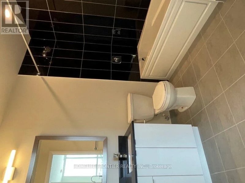 #302 50 Thomas Riley Road Southeast, Toronto (Islington-City Centre West), Ontario, M9B0C5, Toronto (Islington-City Centre West), Ontario — photo 1 of 2