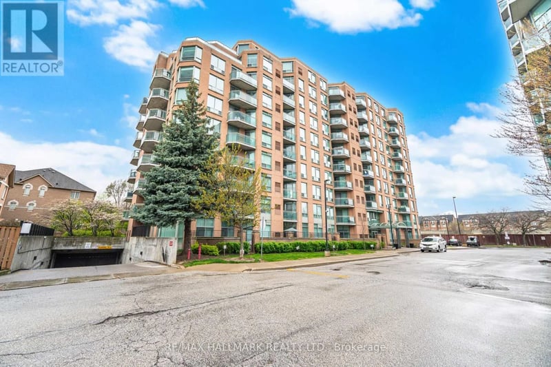 #209 190 Manitoba Street, Toronto (Mimico), Ontario, M8Y3Y8, Toronto (Mimico), Ontario — photo 1 of 5