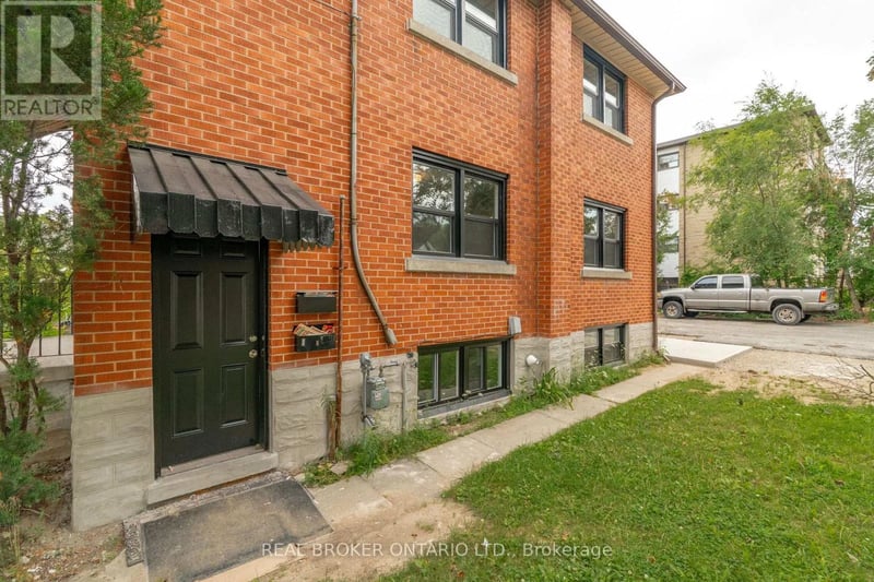 #B 293 Highland Road East, Kitchener, Ontario, N2M3W6, Kitchener, Ontario — photo 1 of 5