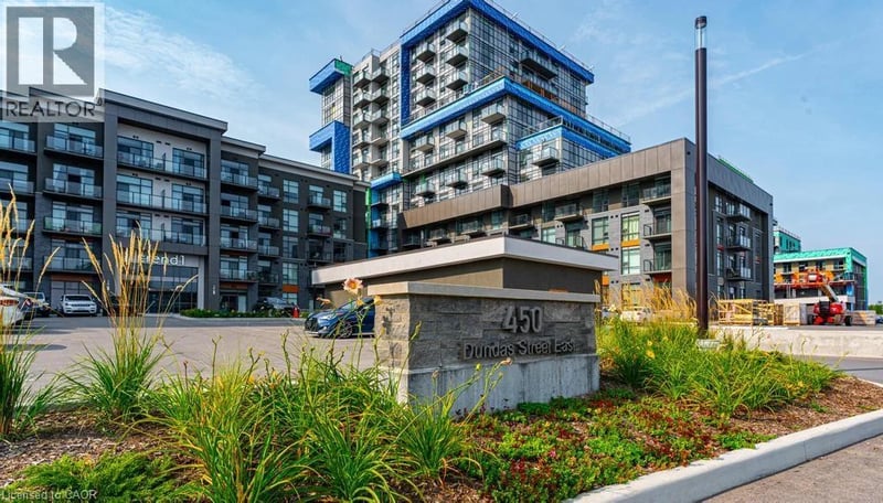 #503 450 DUNDAS Street East, Waterdown, Ontario, L8B1Z2, Waterdown, Ontario — photo 1 of 5