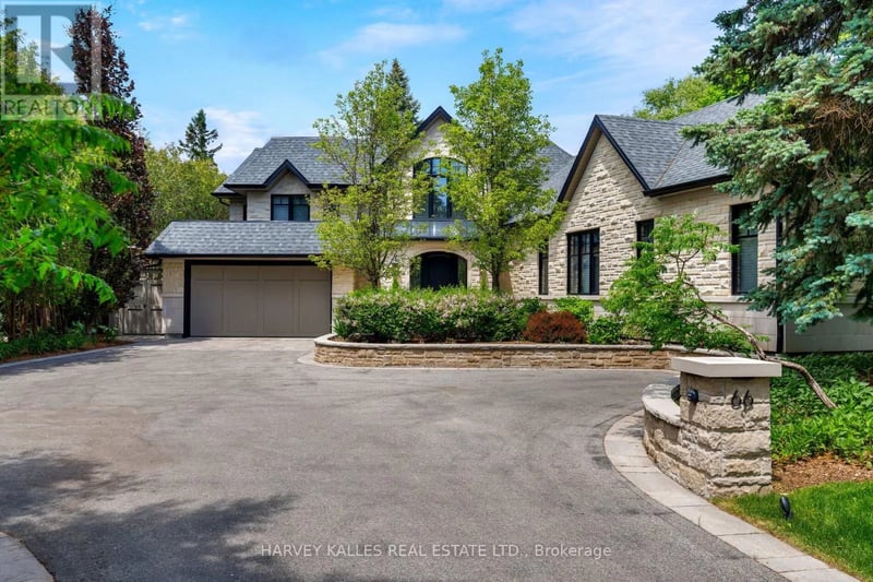 66 Thorncrest Road, Toronto (Princess-Rosethorn), Ontario, M9A1S9, Toronto (Princess-Rosethorn), Ontario — photo 1 of 5