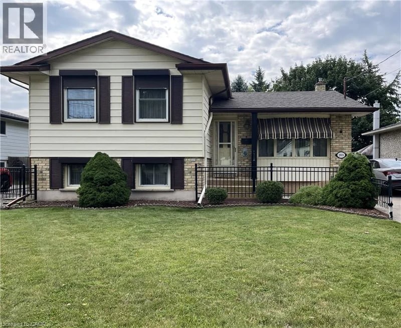 205 RYKERT Street, St. Catharines, Ontario, L2S2B5, St. Catharines, Ontario — photo 1 of 5