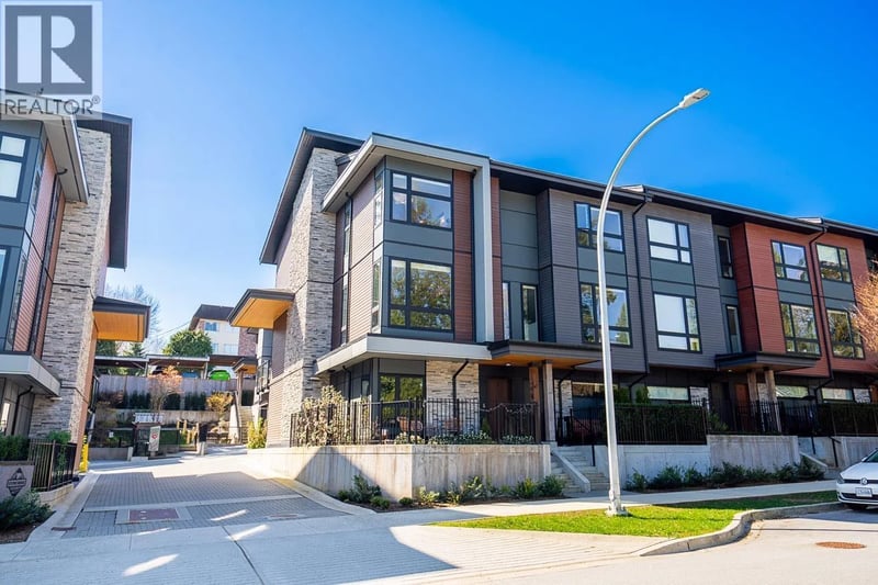 #7 50 SEAVIEW Drive, Port Moody, British Columbia, V3H0N2, Port Moody, British Columbia — photo 1 of 5