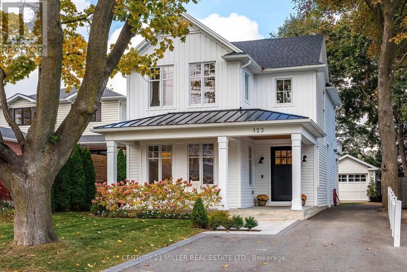 123 Herald Avenue, Oakville (CO Central), Ontario, L6K1S3, Oakville (CO Central), Ontario — photo 1 of 5