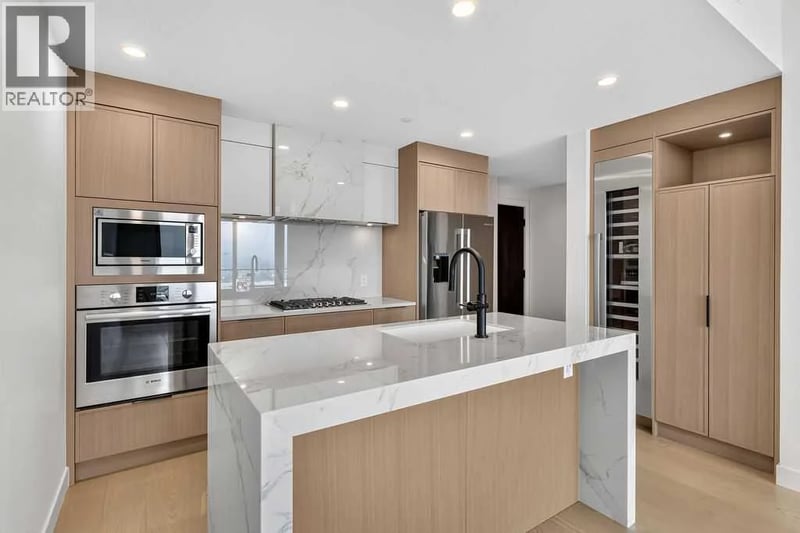 #1604 3700 Capozzi Road, Kelowna, British Columbia, V1W0J5, Kelowna, British Columbia — photo 1 of 5