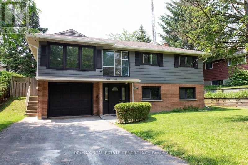391 Tamarack Drive, Waterloo, Ontario, N2L4G7, Waterloo, Ontario — photo 1 of 5