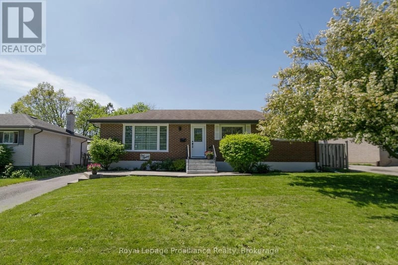 112 Prospect Hill, Quinte West (Trenton Ward), Ontario, K8V2V3, Quinte West (Trenton Ward), Ontario — photo 1 of 5