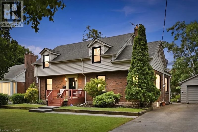 938 CLOVERLEAF Drive, Burlington, Ontario, L7T3Y9, Burlington, Ontario — photo 1 of 5