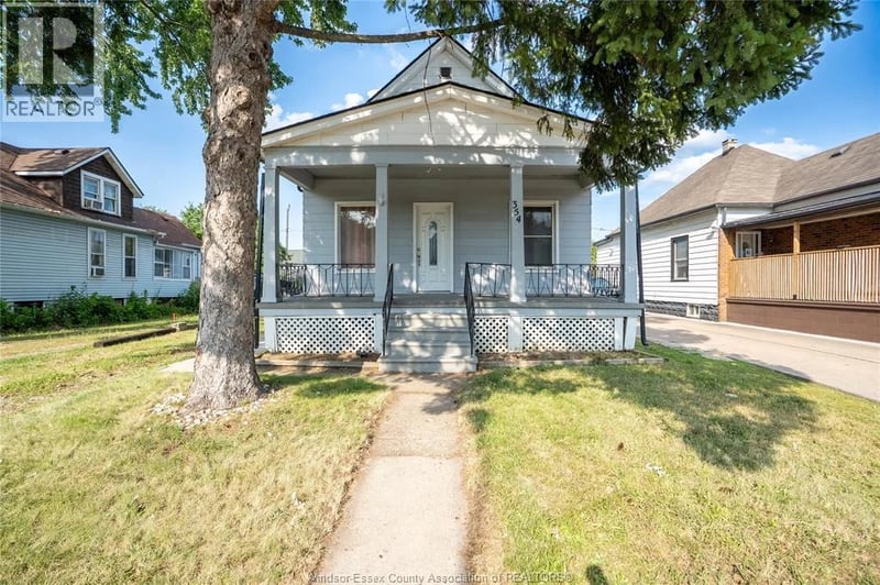 354 CURRY Avenue, Windsor, Ontario, N9B2B7, Windsor, Ontario — photo 1 of 5