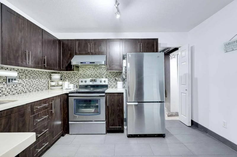 #103 12125 75A Avenue, Surrey, British Columbia, V3W1B9, Surrey, British Columbia — photo 1 of 5