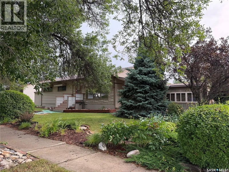 302 Bemford STREET, Melfort, Saskatchewan, S0E1A0, Melfort, Saskatchewan — photo 1 of 5