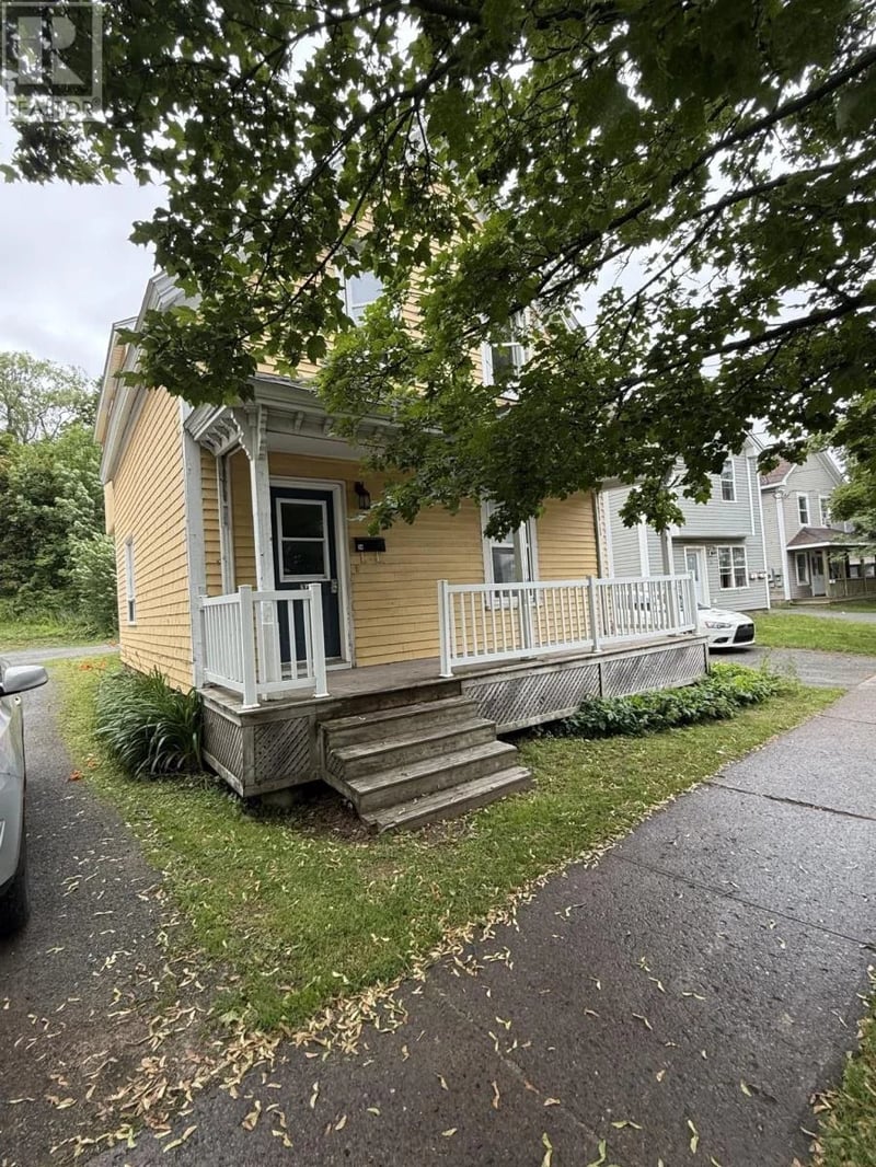 34 Hawthorne Street, Antigonish, Nova Scotia, B2G1A3, Antigonish, Nova Scotia — photo 1 of 5