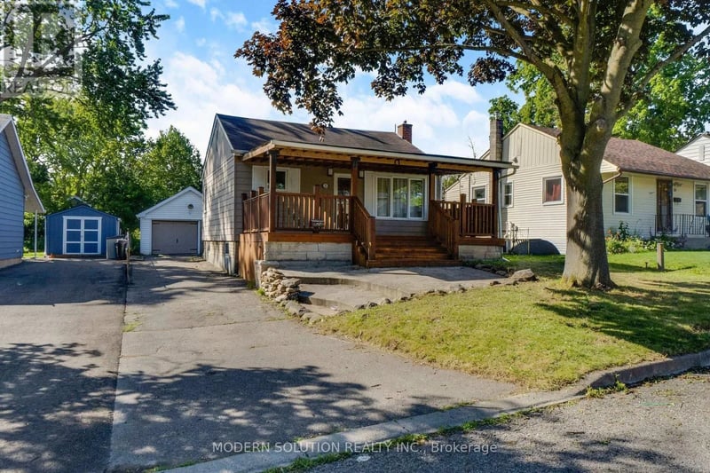 31 Elm Street, Ajax (Central), Ontario, L1S1W5, Ajax (Central), Ontario — photo 1 of 5