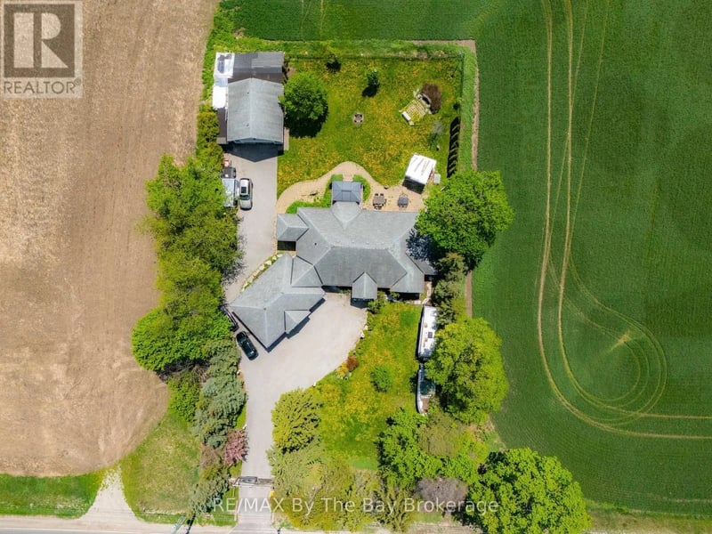 2569 Lockhart Road, Innisfil, Ontario, L9S3G2, Innisfil, Ontario — photo 1 of 5