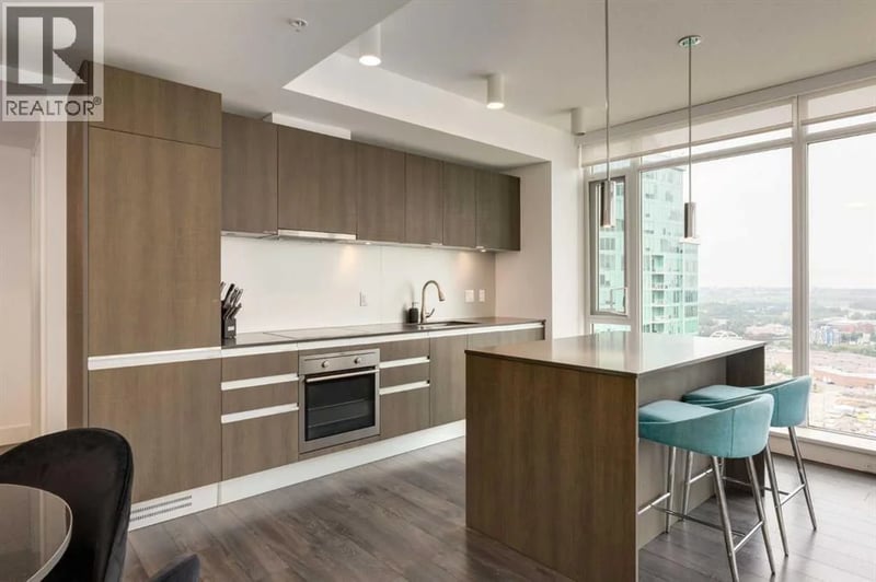 1188 3 Street Southeast, Calgary, Alberta, T2G1H8, Calgary, Alberta — photo 1 of 5