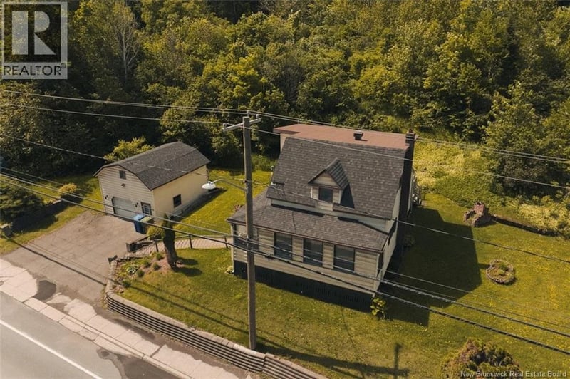 460 Canada Road, Edmundston, New Brunswick, E3V1W4, Edmundston, New Brunswick — photo 1 of 5