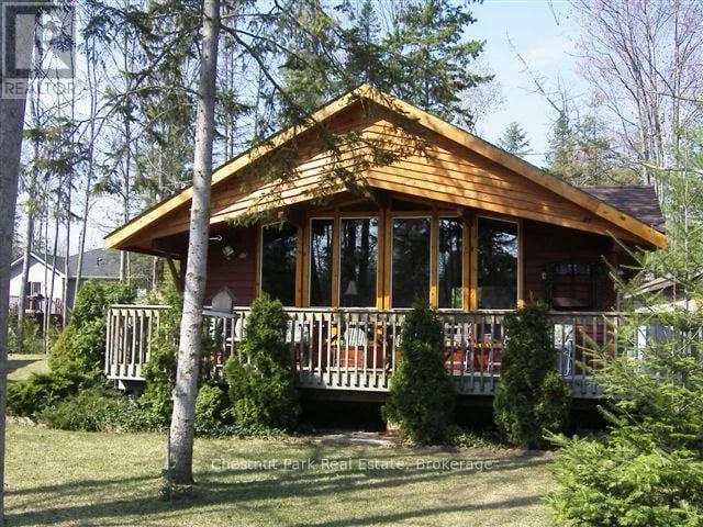 72 59th Street South, Wasaga Beach, Ontario, L9Z1V8, Wasaga Beach, Ontario — photo 1 of 5