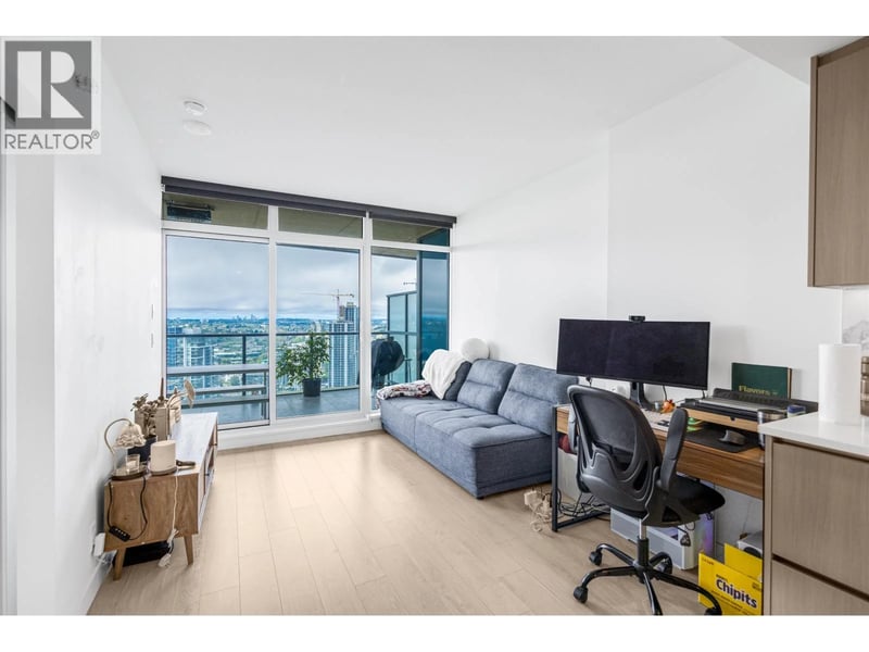 #3910 4880 LOUGHEED Highway, Burnaby, British Columbia, V5C5N1, Burnaby, British Columbia — photo 1 of 5