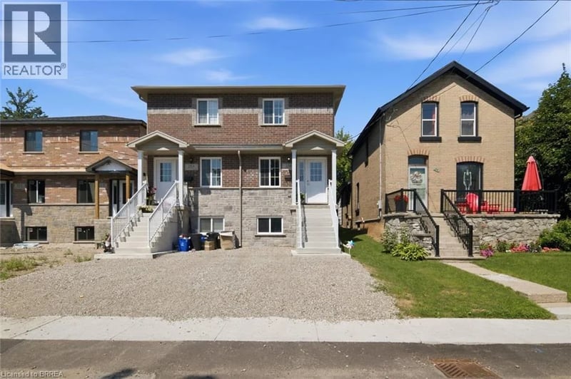 28 GRANDVIEW Street, Brantford, Ontario, N3R1Y4, Brantford, Ontario — photo 1 of 5