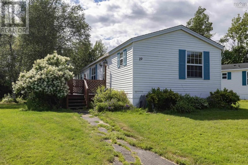 19 Kimberly Court, Amherst, Nova Scotia, B4H4N7, Amherst, Nova Scotia — photo 1 of 5