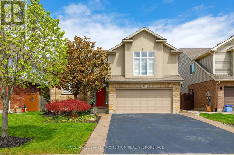 19 Damson Street, St. Catharines (Rykert/Vansickle), Ontario, L2S4B2, St. Catharines (Rykert/Vansickle), Ontario — photo 1 of 5