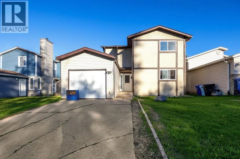 1041 Timberline Drive, Fort McMurray, Alberta, T9K1A8, Fort McMurray, Alberta — photo 1 of 5