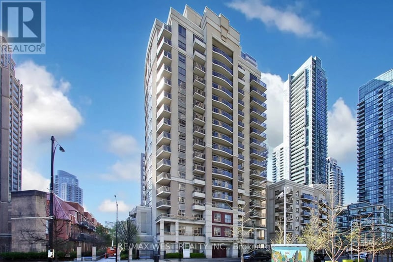 #1101 350 Princess Royal Drive, Mississauga (City Centre), Ontario, L5B4N1, Mississauga (City Centre), Ontario — photo 1 of 5