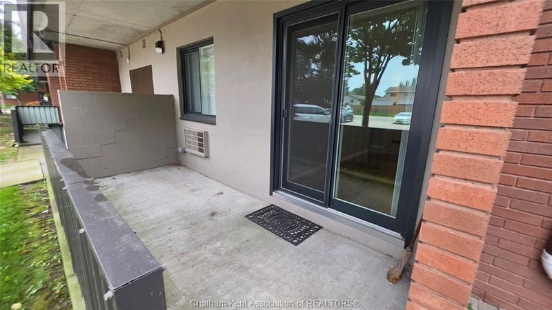 975 Grand Avenue West, Chatham, Ontario, N7L4Z6, Chatham, Ontario — photo 1 of 5