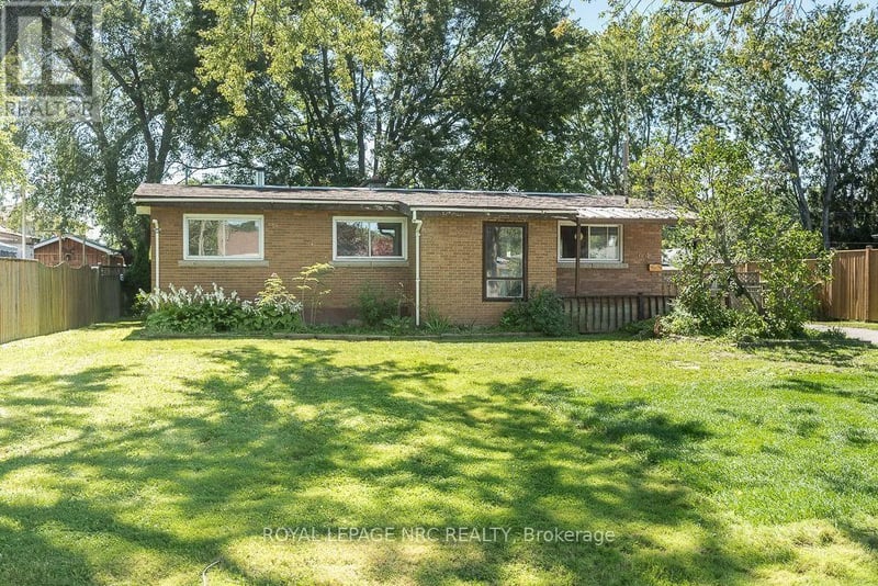 64 Springfield Street, Welland (Dain City), Ontario, L3B5M3, Welland (Dain City), Ontario — photo 1 of 5