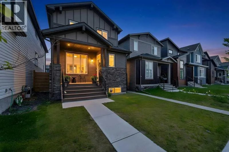 97 Rowmont Heath Northwest, Calgary, Alberta, T3L0H8, Calgary, Alberta — photo 1 of 5