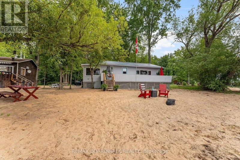 391 Leavoy Lane, Horton, Ontario, K7V3Z8, Horton, Ontario — photo 1 of 5