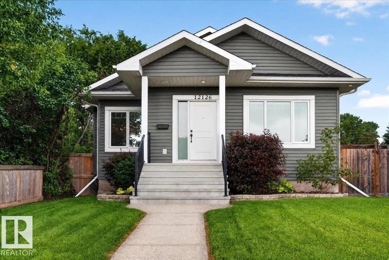 12126 47 ST NW, Edmonton, Alberta, T5W2X5, Edmonton, Alberta — photo 1 of 5