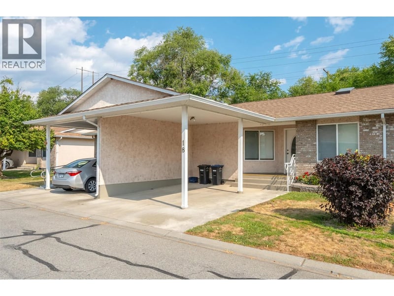 #18 115 REDWING Place, Oliver, British Columbia, V0H1T4, Oliver, British Columbia — photo 1 of 5