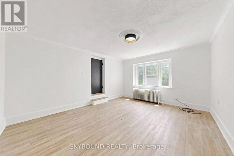 #15 1165 Kingston Road, Toronto (Birchcliffe-Cliffside), Ontario, M1N1P2, Toronto (Birchcliffe-Cliffside), Ontario — photo 1 of 5