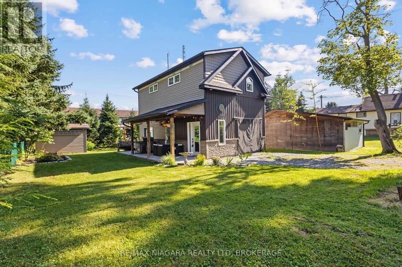 1 Linden Avenue, Pelham (Fonthill), Ontario, L0S1E3, Pelham (Fonthill), Ontario — photo 1 of 5
