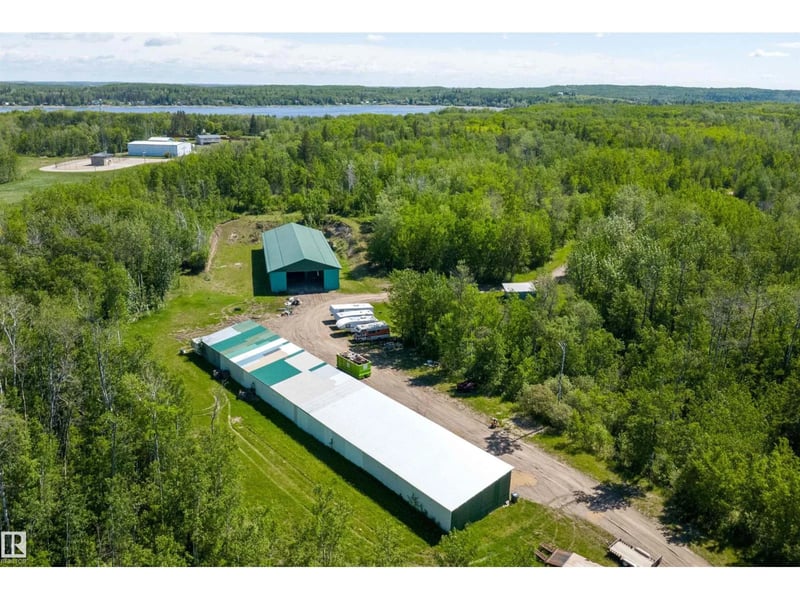 55527 R.R. 12, Rural Lac Ste. Anne County, Alberta, T0E1V0, Rural Lac Ste. Anne County, Alberta — photo 1 of 5