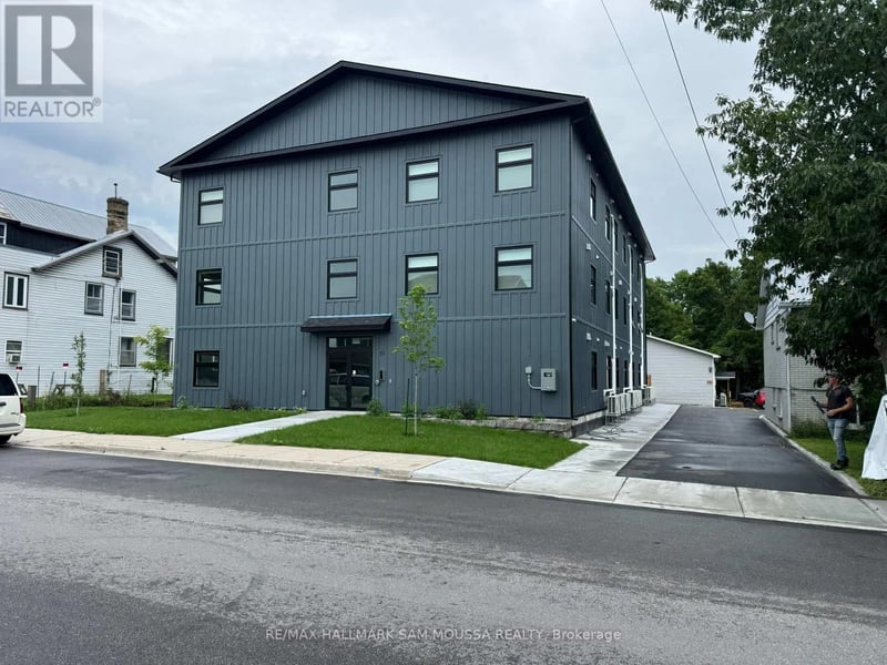 #104 55 Drummond Street East, Perth, Ontario, K7H1G3, Perth, Ontario — photo 1 of 5